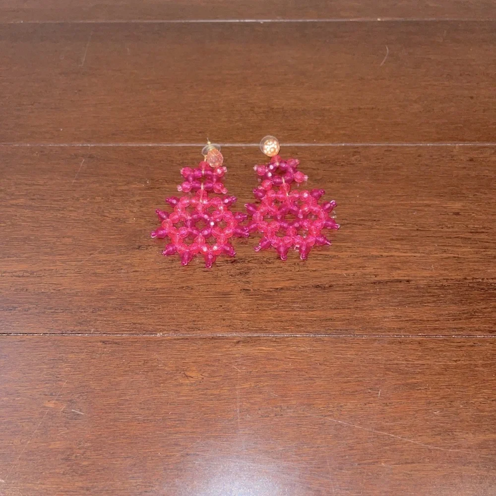 guc j crew Elegant Pink Beaded Earrings - Picture 1 of 2